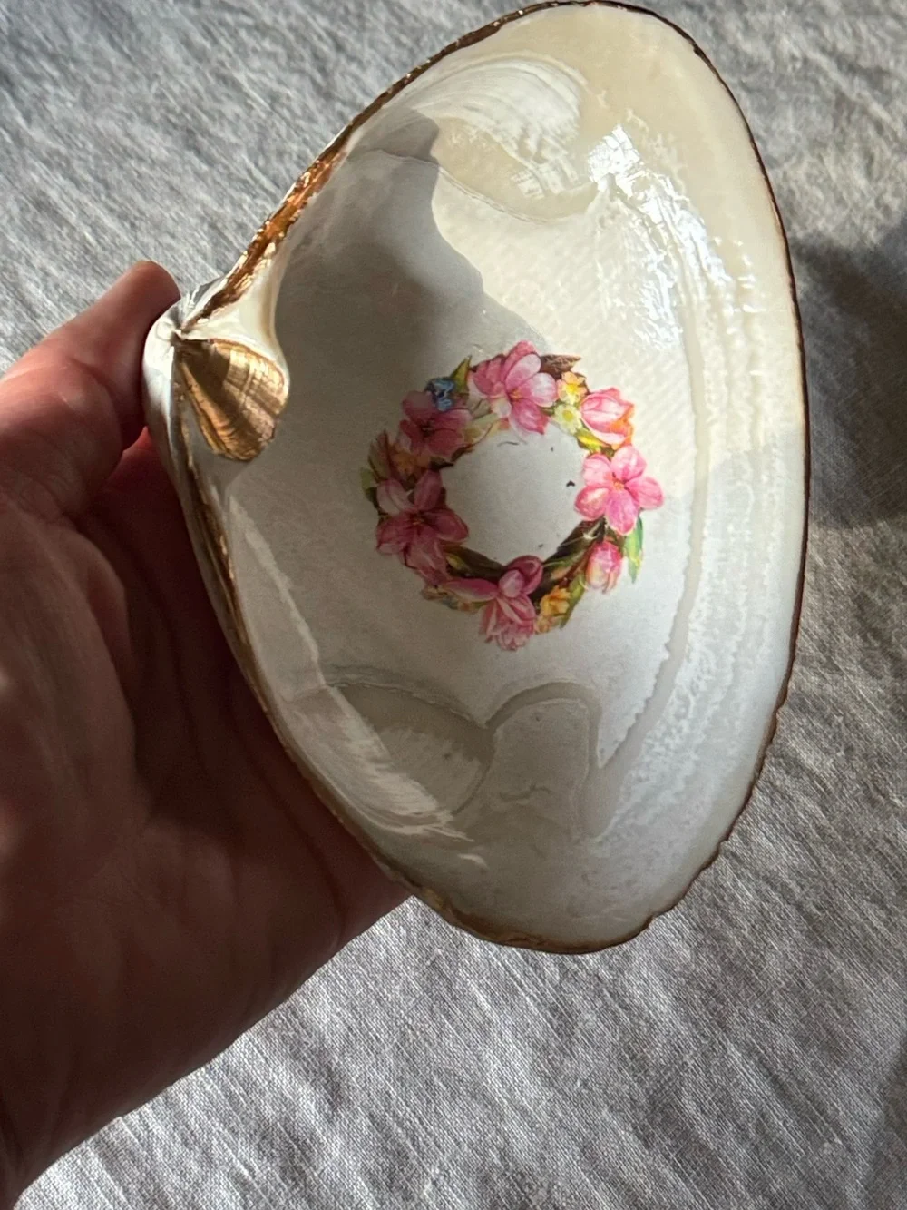 Gilded natural clam shell ring dishes - Garden Collection